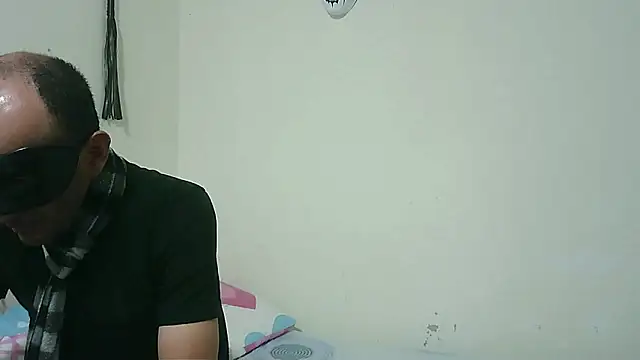 coplehot27 online show from 16, 1, 2026