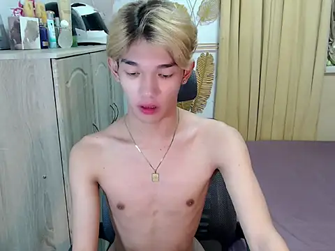 Snapshot of fuckerfriendsxx chatting on 27, 6, 2026 fuckerfriendsxx online show from 27, 6, 2026