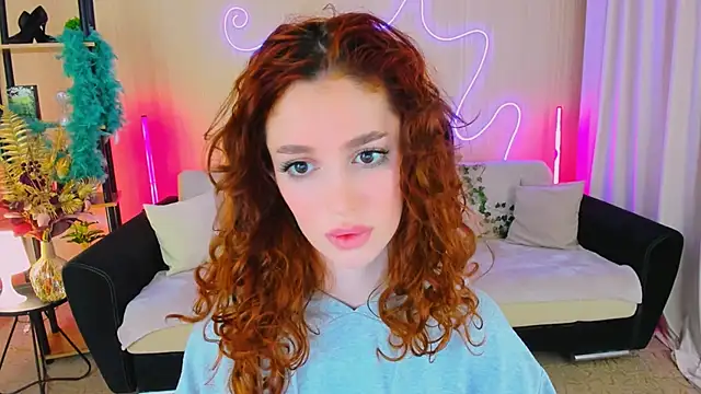 ChristinaConteeree online show from 18, 11, 2025