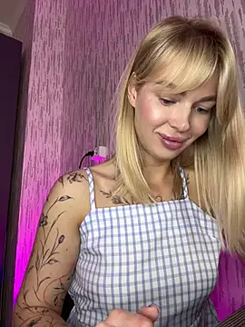 Snapshot of miss_veroNika chatting on 11, 9, 2025 miss veroNika online show from 11, 9, 2025