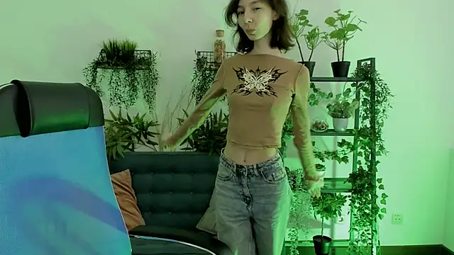 EmmanuellBrown online show from 16, 12, 2025