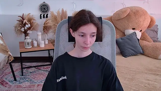 Snapshot of EmmanuellBrown chatting on 14, 6, 2026 EmmanuellBrown online show from 14, 6, 2026