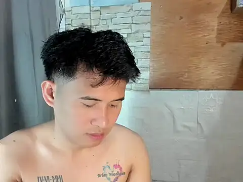 Snapshot of Adim-pinoy146 chatting on 6, 5, 2026 Adim-pinoy146 online show from 6, 5, 2026
