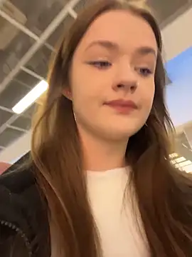 KittyQueeny online show from 14, 10, 2025