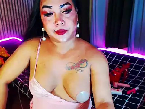 Snapshot of CumFactoryLuna chatting on 21, 6, 2026 CumFactoryLuna online show from 21, 6, 2026