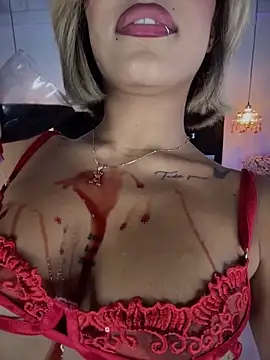 MystiqueXXX online show from 25, 3, 2026