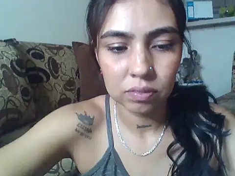 EmmaSplycer02 online show from 7, 4, 2026