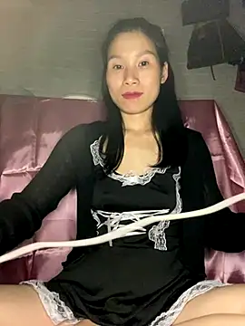 Snapshot of MinHiNi chatting on 17, 11, 2025 MinHiNi online show from 17, 11, 2025