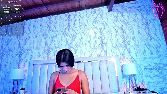 AlaiaMoretti online show from 24, 9, 2025