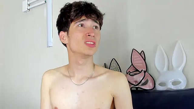 Snapshot of _DantFox_ chatting on 14, 9, 2025 DantFox online show from 14, 9, 2025