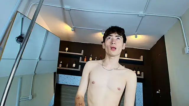 Snapshot of _DantFox_ chatting on 11, 10, 2025 DantFox online show from 11, 10, 2025