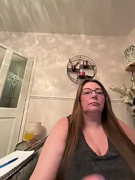 BuxomKitty BBW online show from 10, 3, 2026