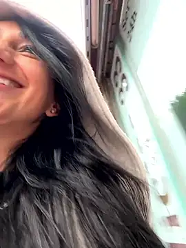 Ninabigtitied online show from 28, 9, 2025