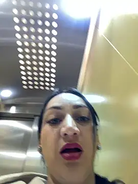 Ninabigtitied online show from 5, 10, 2025