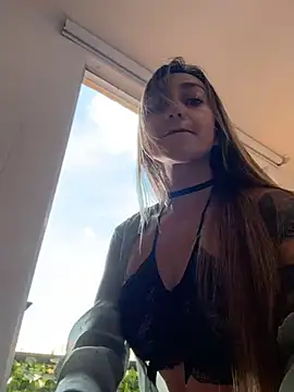 Ninabigtitied online show from 13, 7, 2026