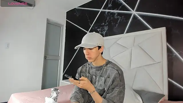 Snapshot of AerumChae chatting on 19, 5, 2026 AerumChae online show from 19, 5, 2026