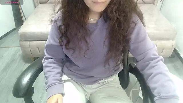 Snapshot of Velvet_Moon_V chatting on 10, 3, 2026 Velvet Moon V online show from 10, 3, 2026