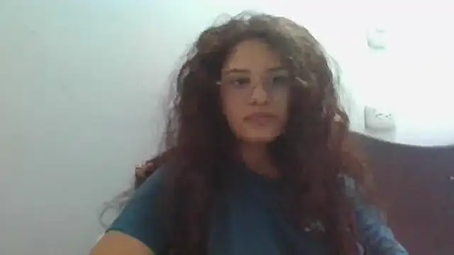 Snapshot of Velvet_Moon_V chatting on 15, 4, 2026 Velvet Moon V online show from 15, 4, 2026