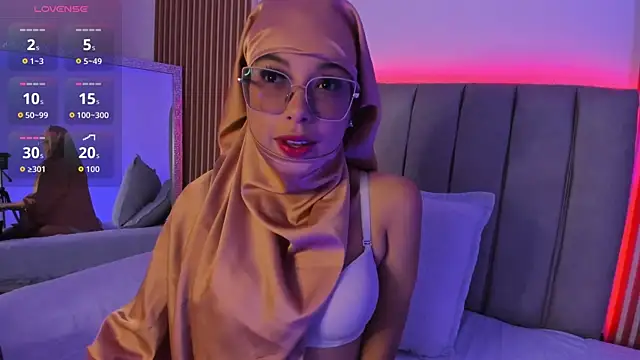 Snapshot of naishaa_ chatting on 24, 9, 2025 naishaa online show from 24, 9, 2025