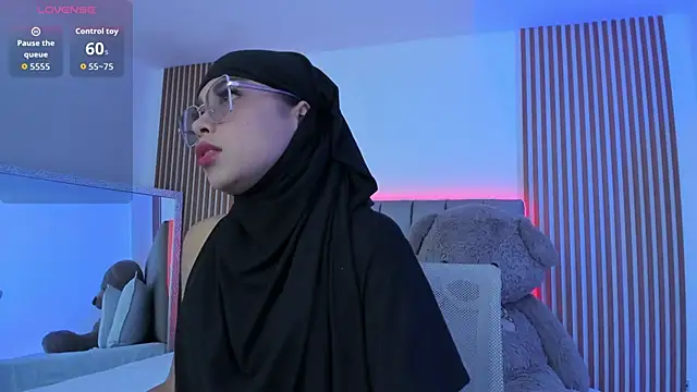 Snapshot of naishaa_ chatting on 27, 9, 2025 naishaa online show from 27, 9, 2025
