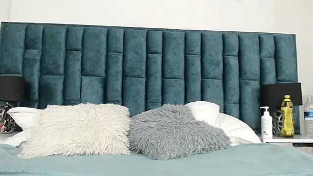 Emma Foxi online show from 3, 11, 2025