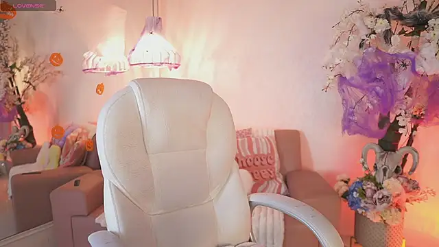 Snapshot of JadeSummerr chatting on 18, 10, 2025 JadeSummerr online show from 18, 10, 2025