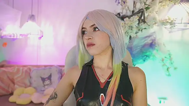 Snapshot of JadeSummerr chatting on 1, 11, 2025 JadeSummerr online show from 1, 11, 2025