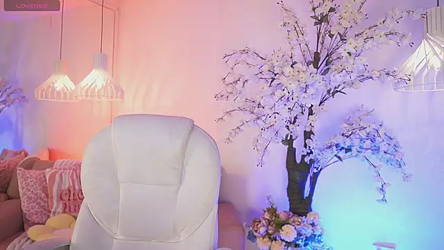 Snapshot of JadeSummerr chatting on 19, 11, 2025 JadeSummerr online show from 19, 11, 2025