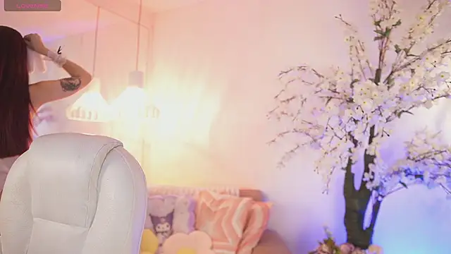 Snapshot of JadeSummerr chatting on 20, 11, 2025 JadeSummerr online show from 20, 11, 2025