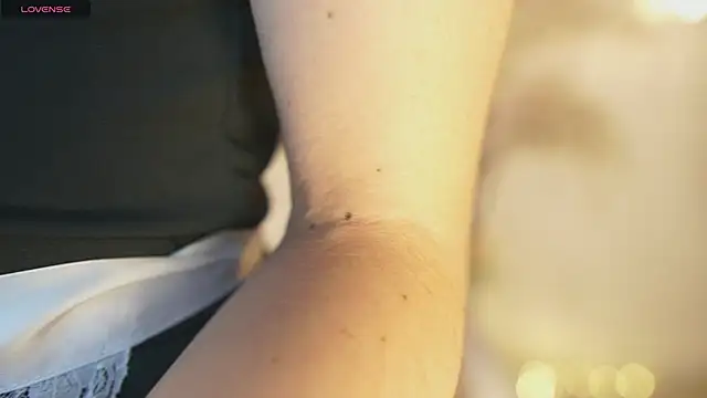 Snapshot of JadeSummerr chatting on 25, 11, 2025 JadeSummerr online show from 25, 11, 2025