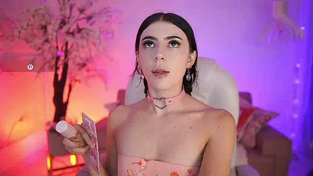 JadeSummerr online show from 15, 4, 2026