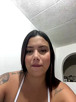 Snapshot of LICEET chatting on 11, 10, 2025 LICEET online show from 11, 10, 2025