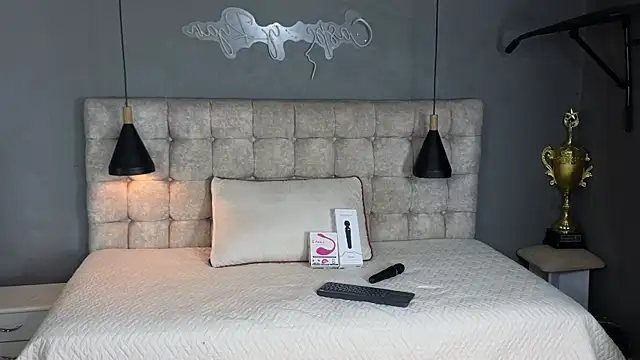 Horny nick18 online show from 8, 11, 2025