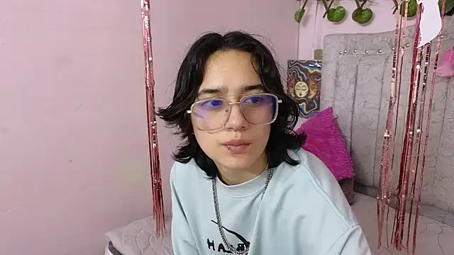 katalinathxandbritney1 online show from 3, 10, 2025