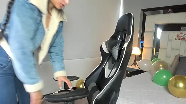 Adhara7 online show from 18, 12, 2025