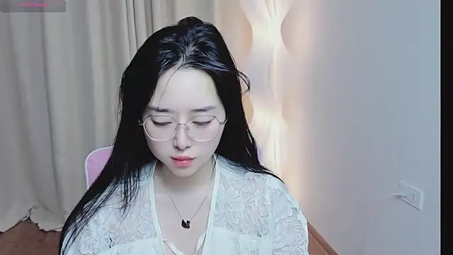 Miu-999 online show from 17, 12, 2025