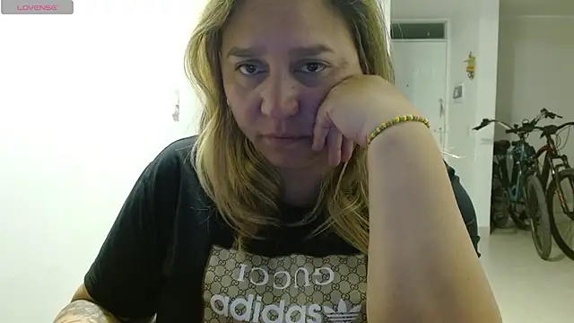 Snapshot of haashkyo chatting on 16, 5, 2026 haashkyo online show from 16, 5, 2026
