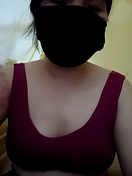 Snapshot of babyjunee12 chatting on 4, 3, 2026 babyjunee12 online show from 4, 3, 2026