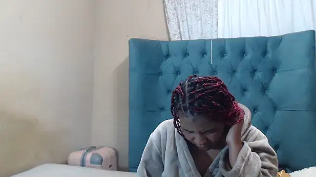 Snapshot of EbonyEssence chatting on 10, 5, 2026 EbonyEssence online show from 10, 5, 2026