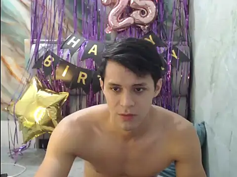 Snapshot of Theknight_Ken chatting on 7, 10, 2025 Theknight Ken online show from 7, 10, 2025