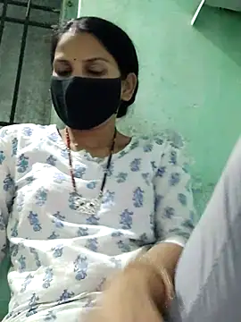 poojam93 online show from 11, 9, 2025