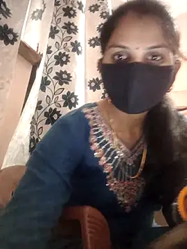 Snapshot of poojam93 chatting on 6, 5, 2026 poojam93 online show from 6, 5, 2026