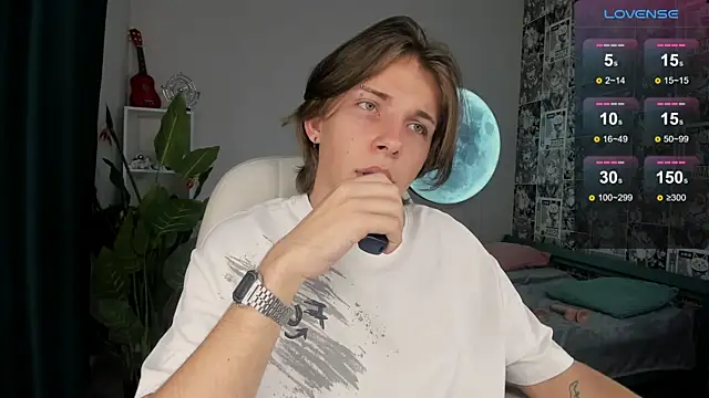 Snapshot of Robby_Manson chatting on 11, 9, 2025 Robby Manson online show from 11, 9, 2025