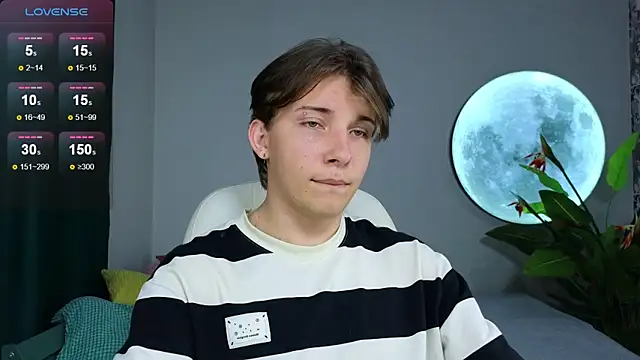 Snapshot of Robby_Manson chatting on 2, 10, 2025 Robby Manson online show from 2, 10, 2025