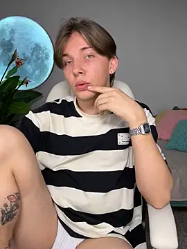 Snapshot of Robby_Manson chatting on 3, 10, 2025 Robby Manson online show from 3, 10, 2025