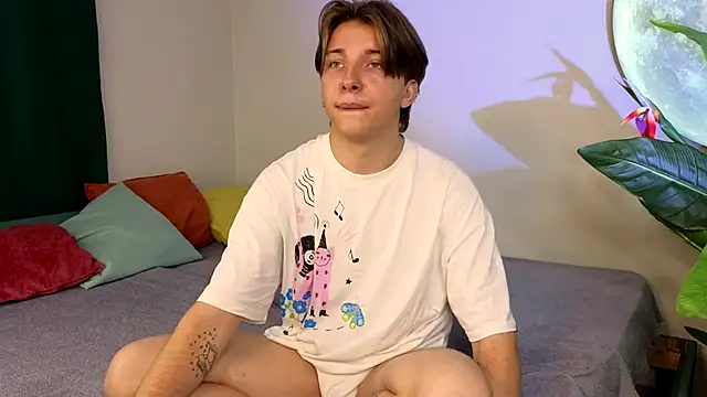 Snapshot of Robby_Manson chatting on 13, 10, 2025 Robby Manson online show from 13, 10, 2025