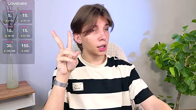 Snapshot of Robby_Manson chatting on 3, 11, 2025 Robby Manson online show from 3, 11, 2025