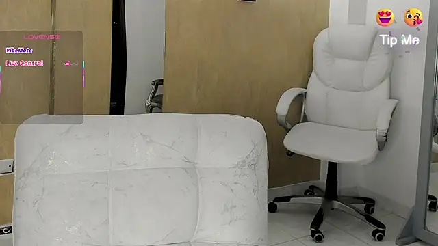 hellen tease online show from 12, 11, 2025