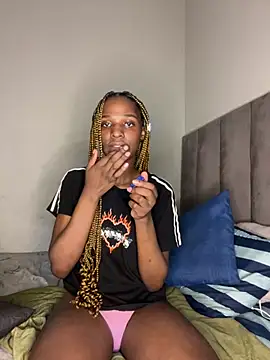 Trans fairy online show from 6, 5, 2026
