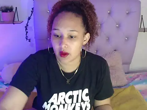 Snapshot of Kristal_Miild chatting on 9, 9, 2025 Kristal Miild online show from 9, 9, 2025